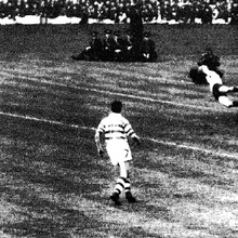 EDDIE CONNACHAN 1961 CUP FINAL